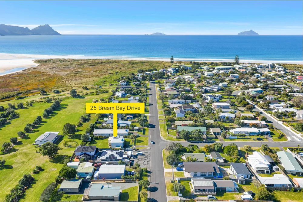 Photos of 25 Bream Bay Drive