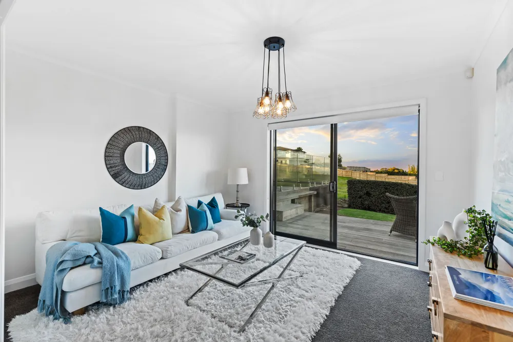 Photos of 72 Vaughans Road