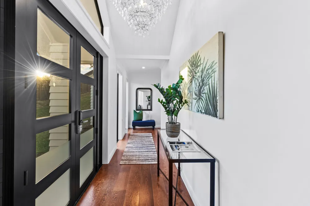 Photos of 72 Vaughans Road