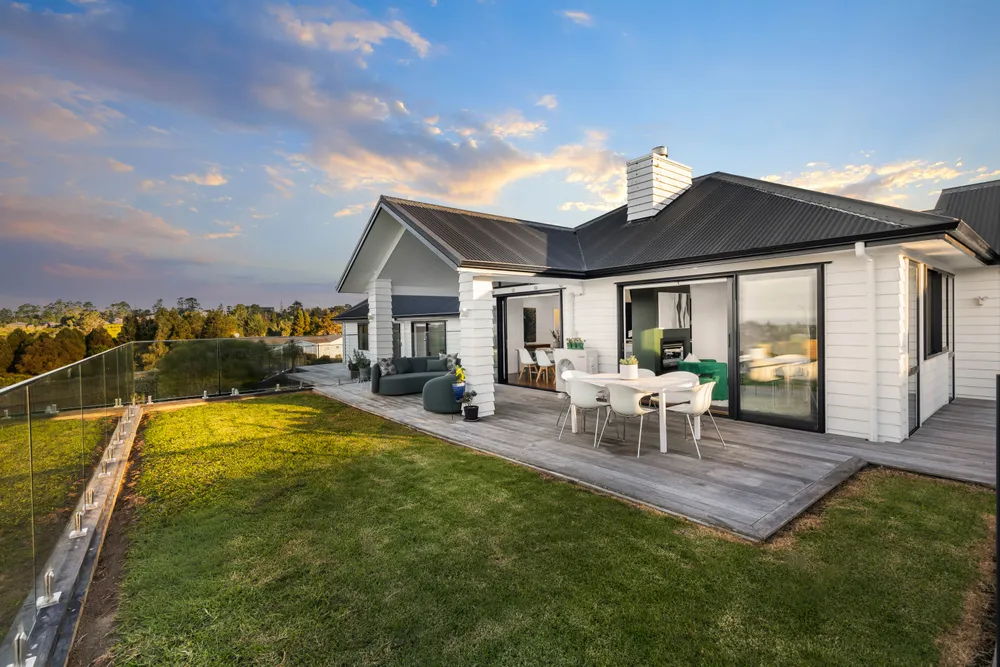 Photos of 72 Vaughans Road