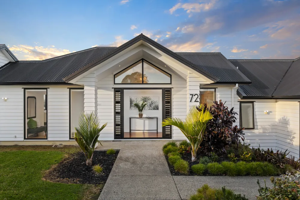 Photos of 72 Vaughans Road