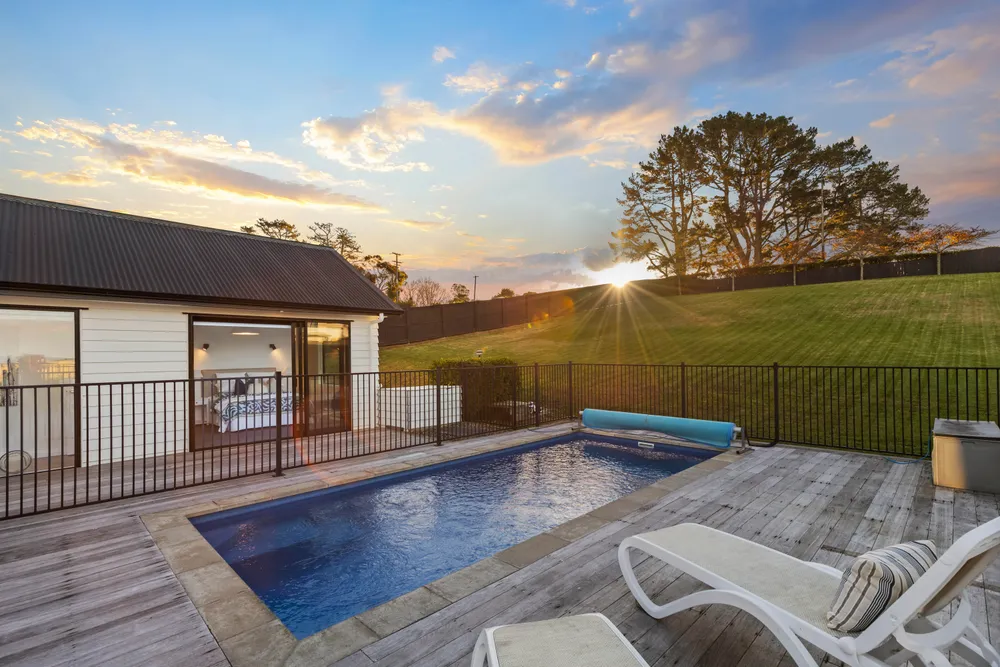 Photos of 72 Vaughans Road