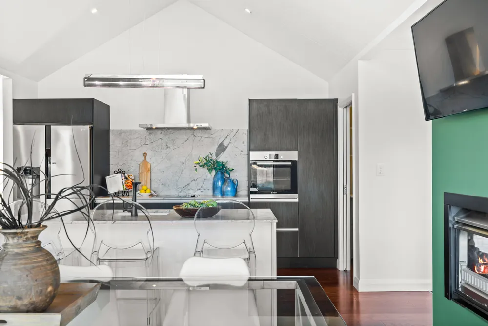 Photos of 72 Vaughans Road