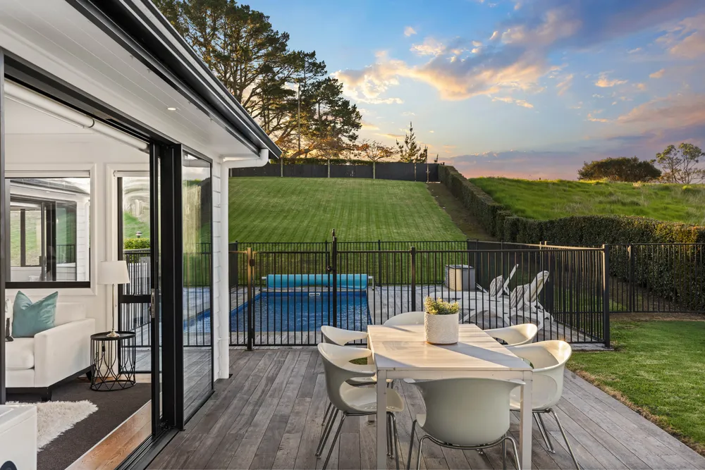 Photos of 72 Vaughans Road