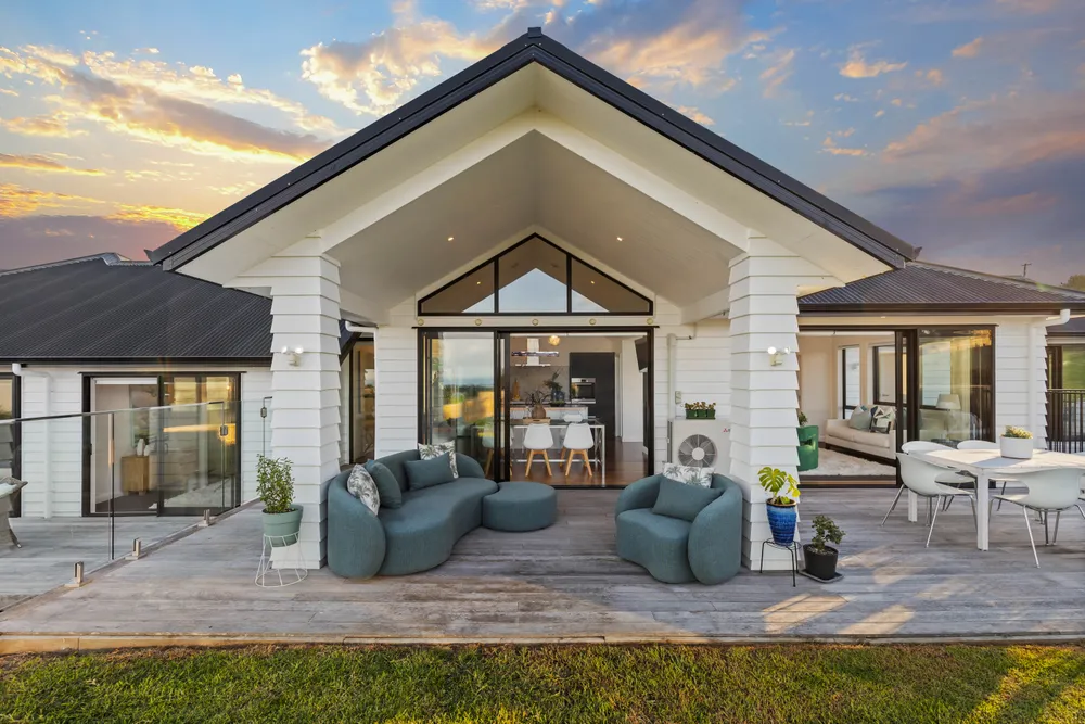 Photos of 72 Vaughans Road