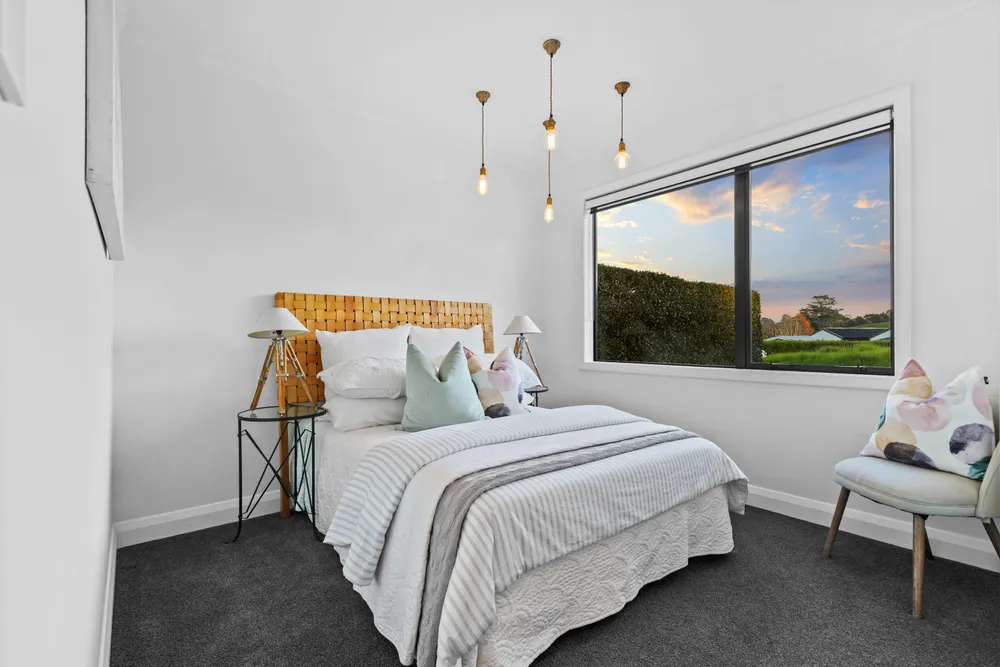 Photos of 72 Vaughans Road