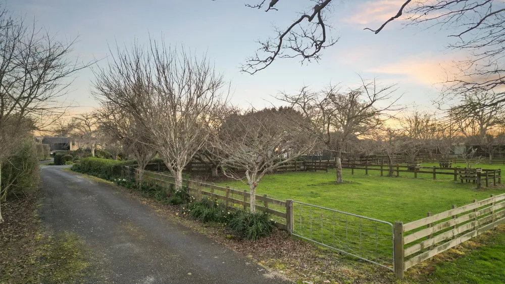 Photos of 77B Oaklea Lane