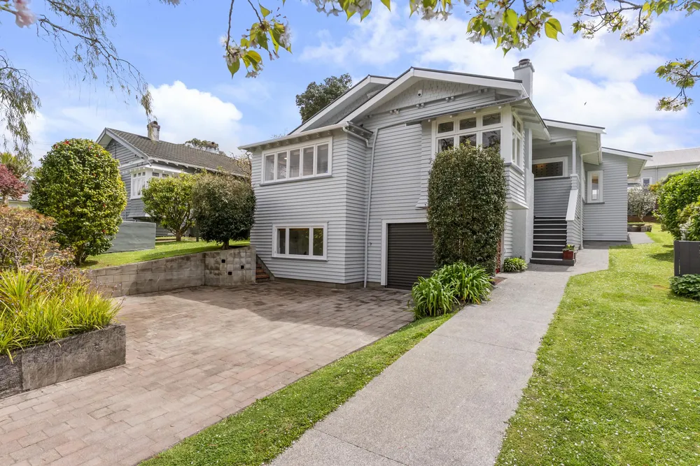Photos of 10 Glenalmond Road