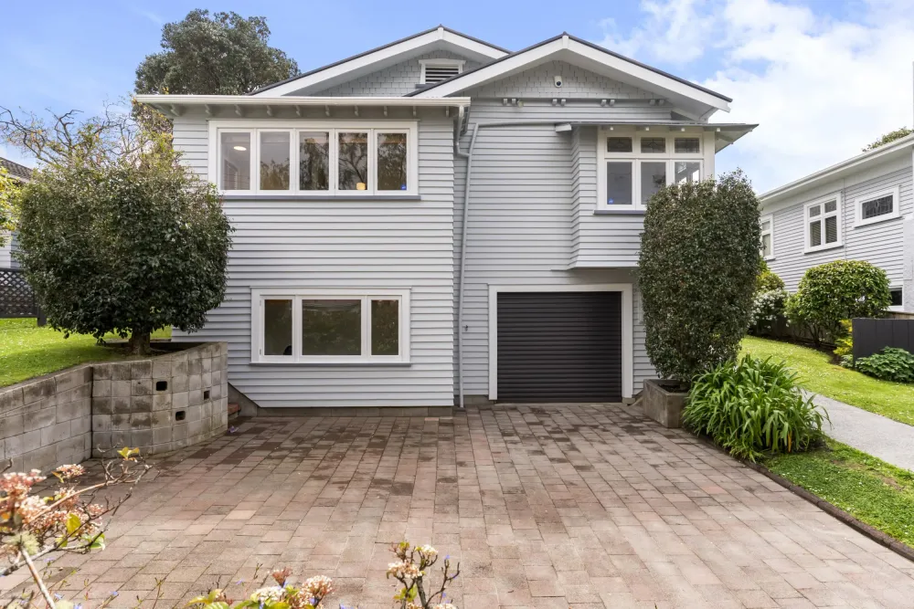 Photos of 10 Glenalmond Road