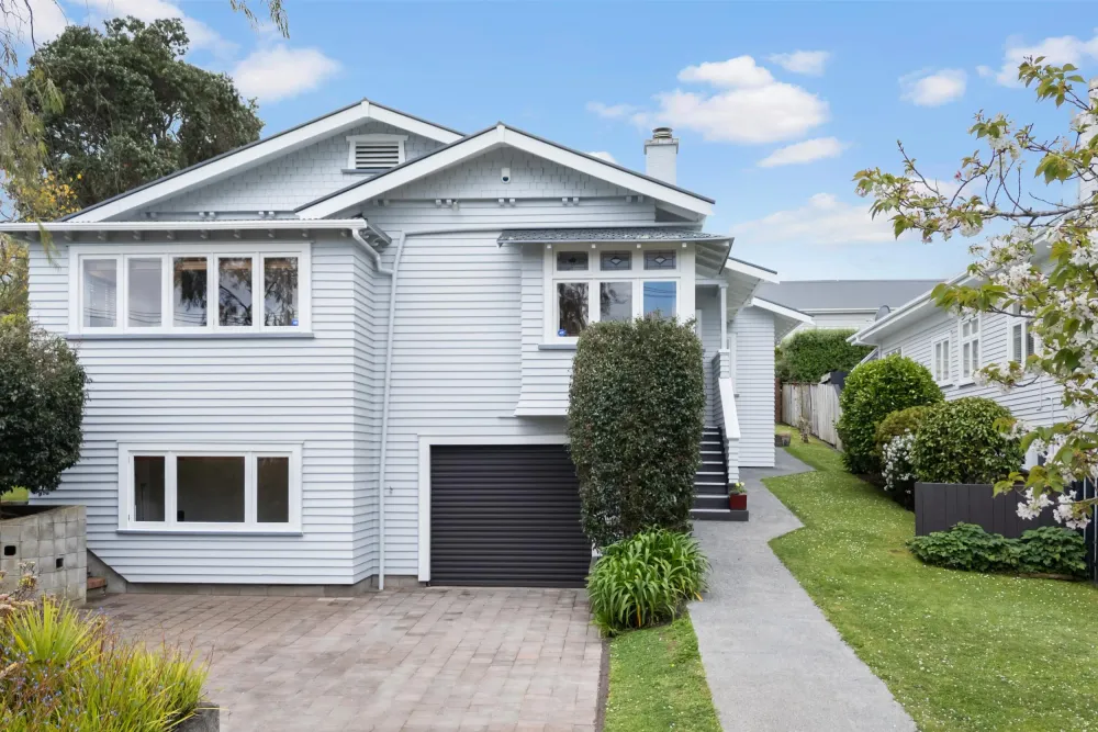 Photos of 10 Glenalmond Road