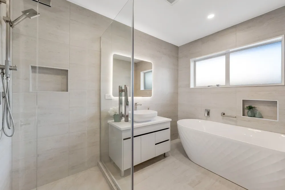 Photos of 21 Tarnica Road