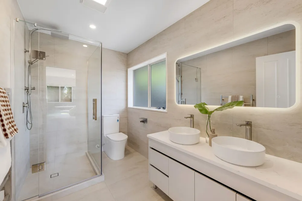 Photos of 21 Tarnica Road