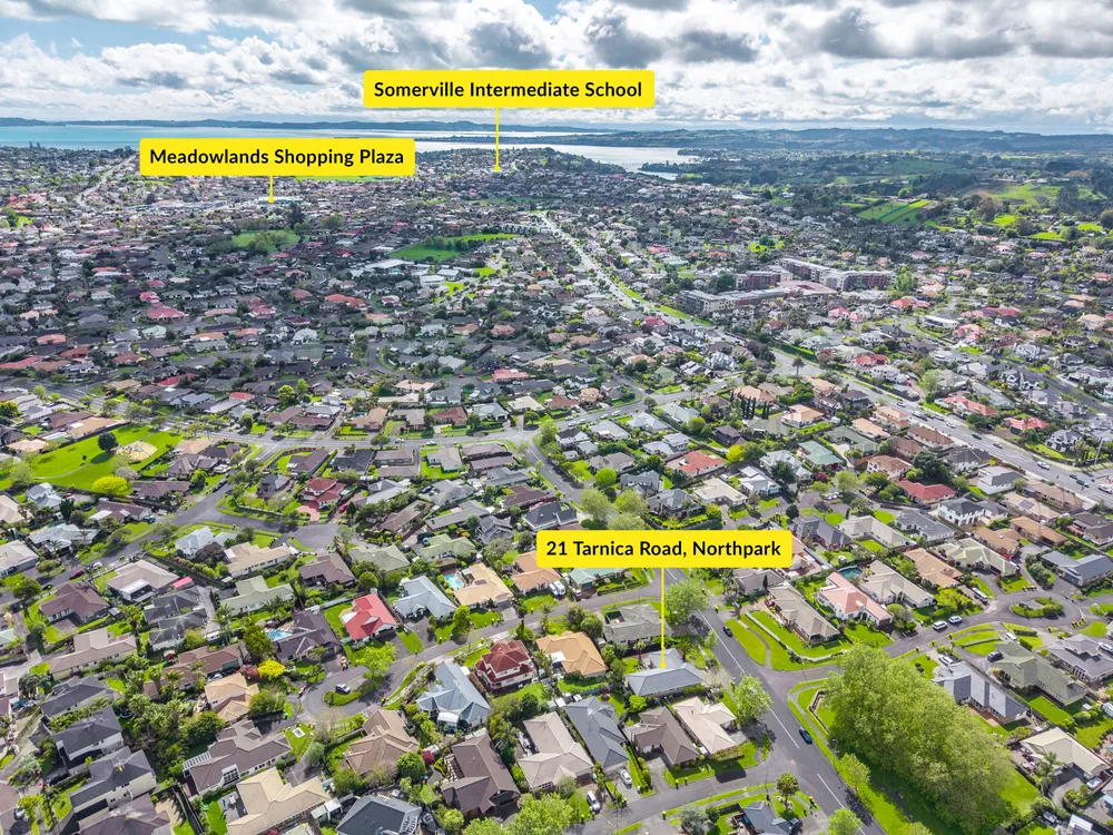 Photos of 21 Tarnica Road