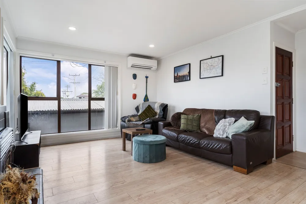 Photos of 143 Puhinui Road