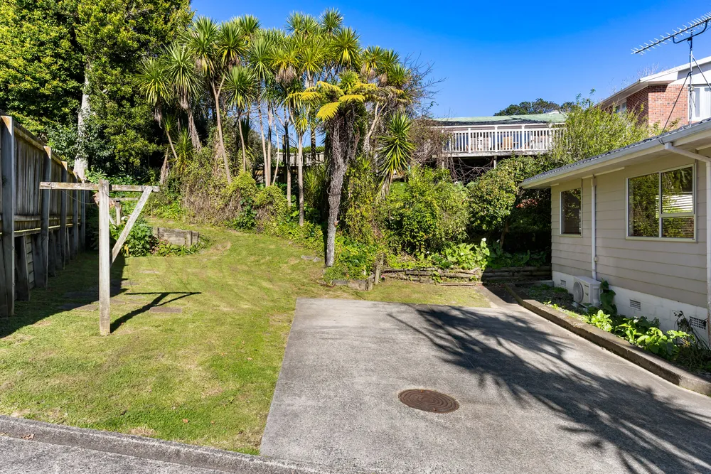 Photos of 10 Dakota Avenue