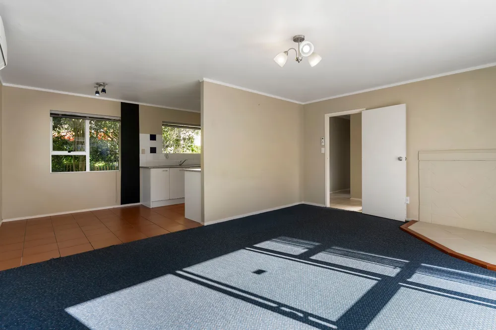 Photos of 10 Dakota Avenue