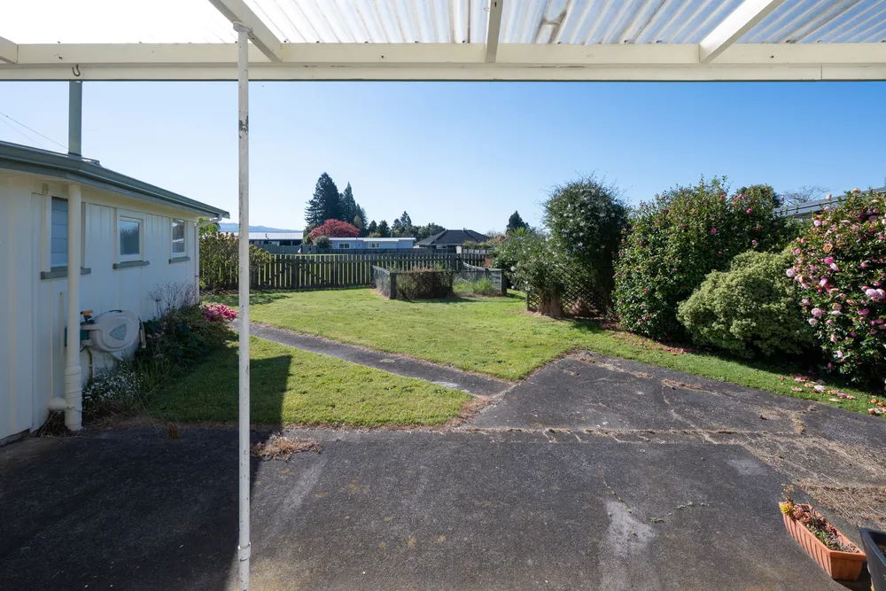 Photos of 48 Lynmore Avenue