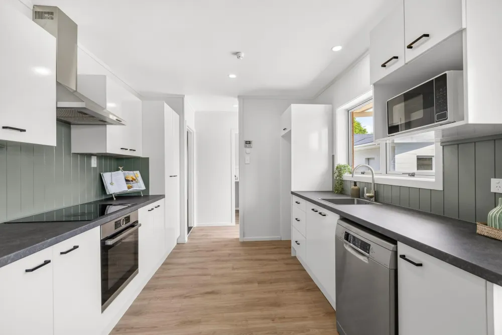 Photos of 44 Vernall Street