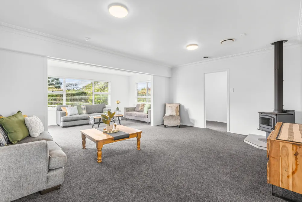 Photos of 44 Vernall Street