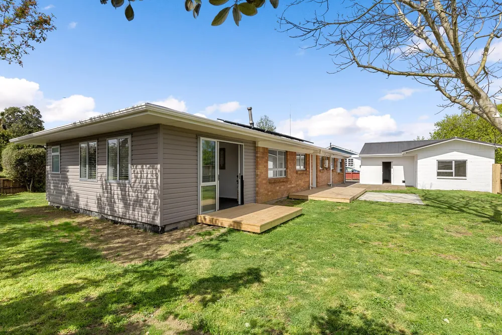 Photos of 44 Vernall Street