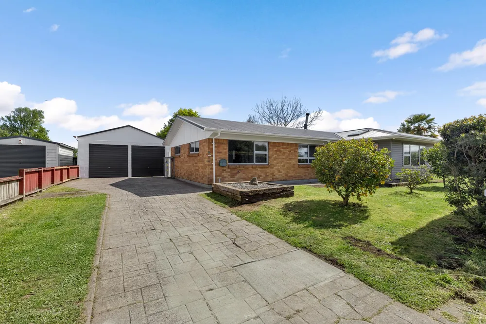 Photos of 44 Vernall Street