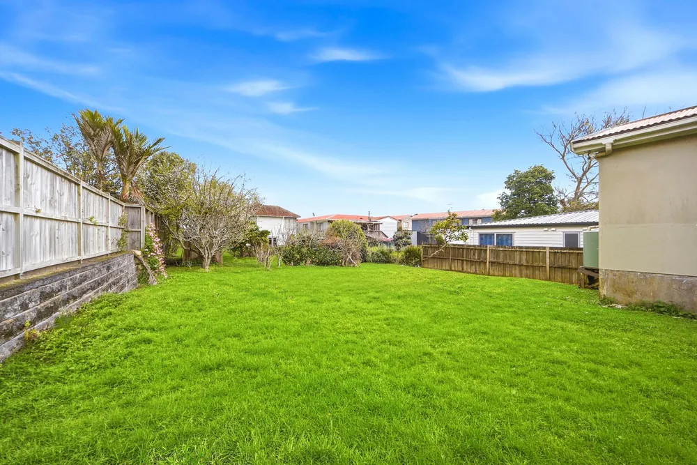 Photos of 8 Renton Road