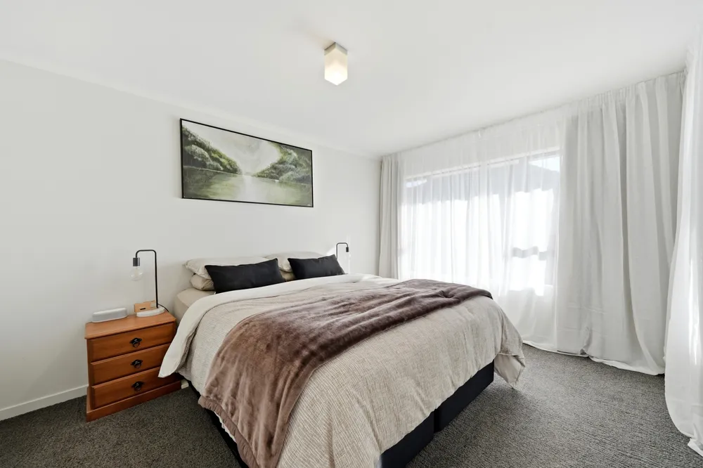 Photos of 90 Ascot Avenue