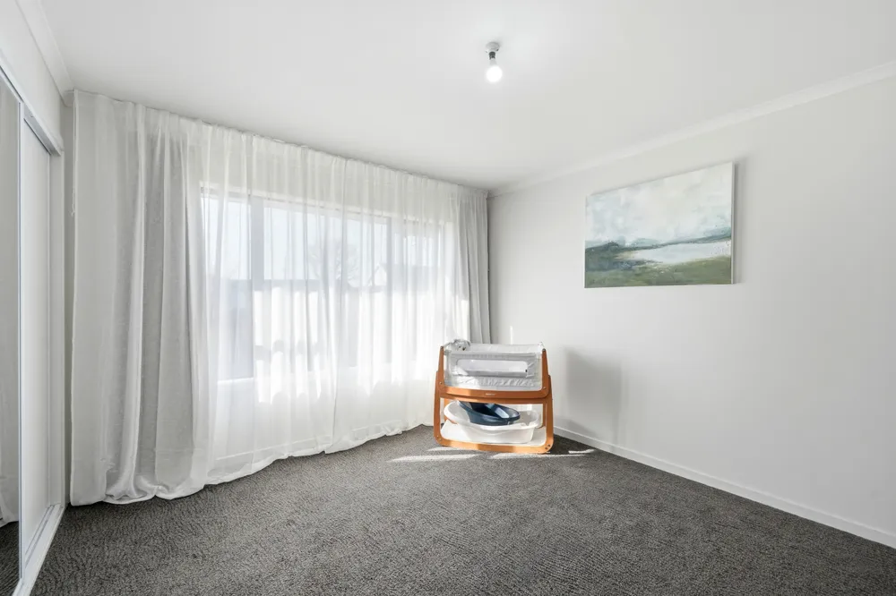 Photos of 90 Ascot Avenue