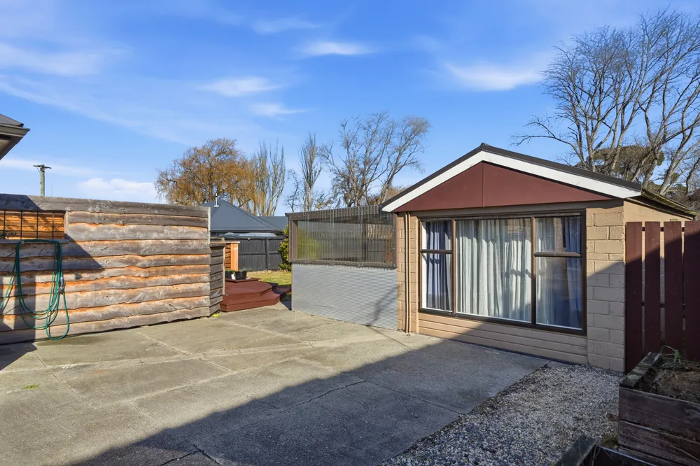 Photos of 90 Ascot Avenue