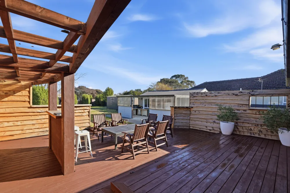 Photos of 90 Ascot Avenue