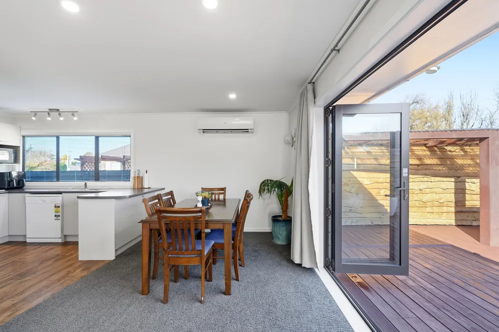 Photos of 90 Ascot Avenue