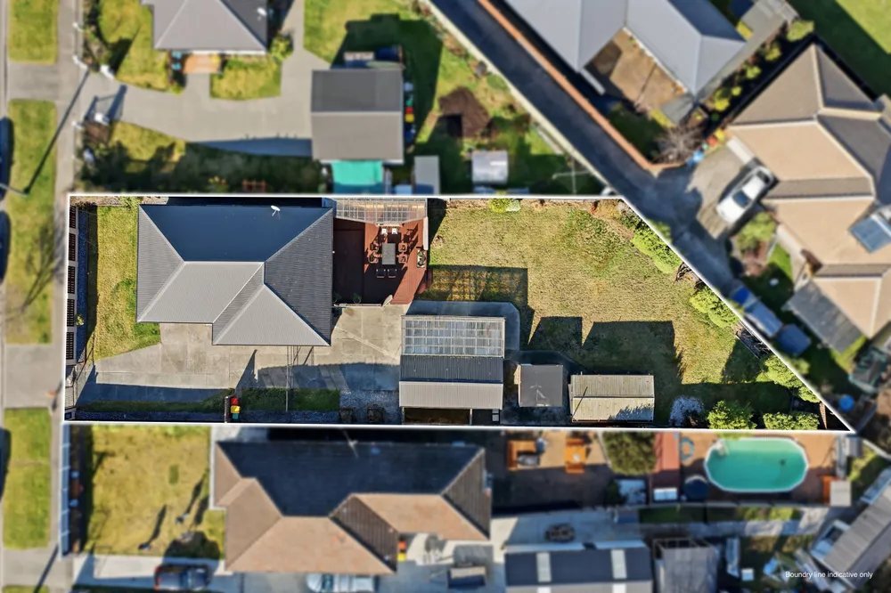 Photos of 90 Ascot Avenue