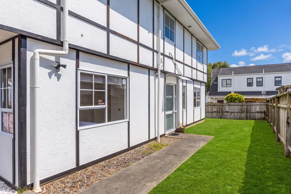 Photos of 2/3 Ronald Macken Place