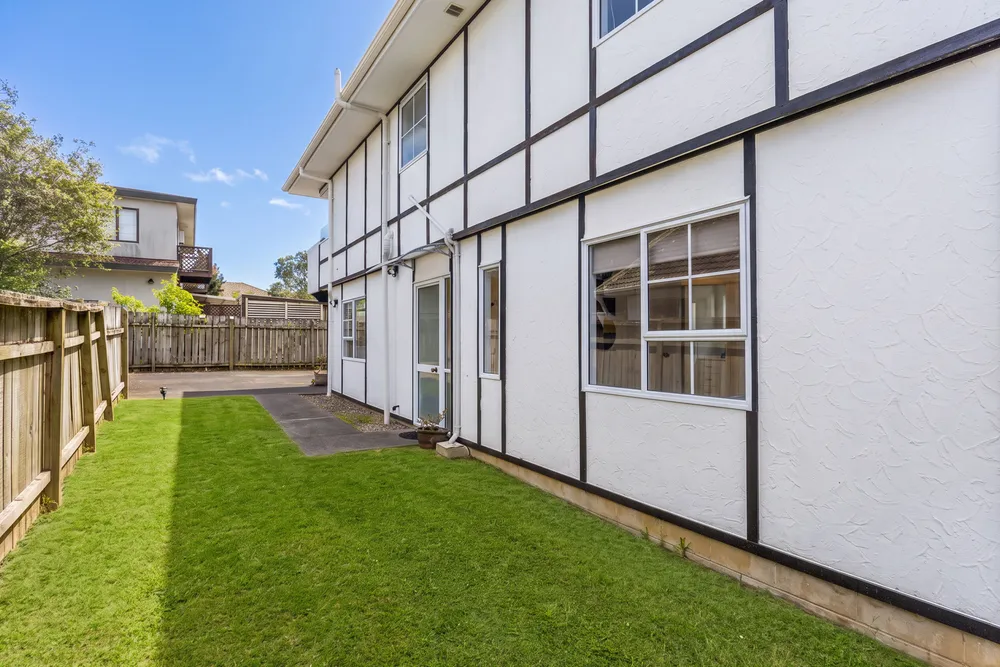 Photos of 2/3 Ronald Macken Place