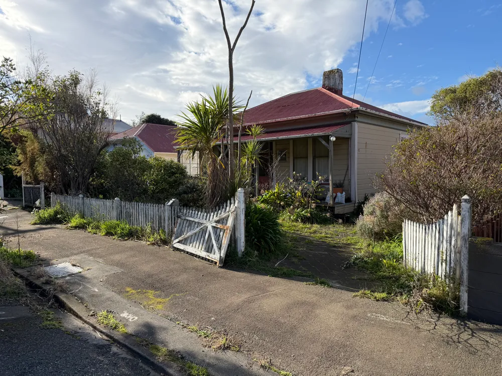 Photos of 15 Severn Street