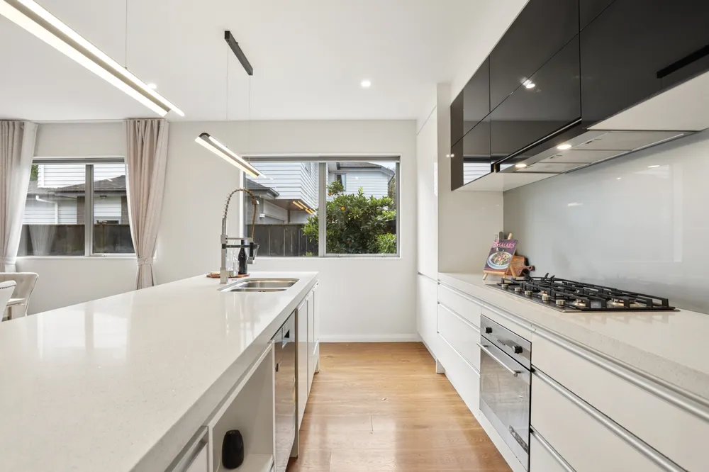 Photos of 680 Mount Albert Road