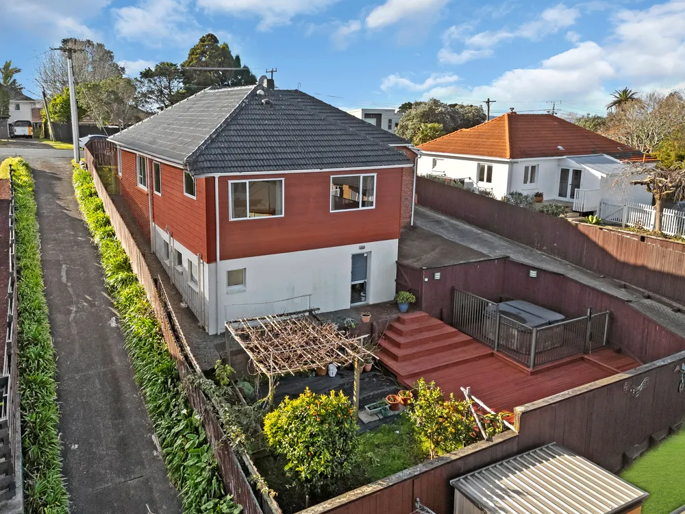 Photos of 11 Tirimoana Road