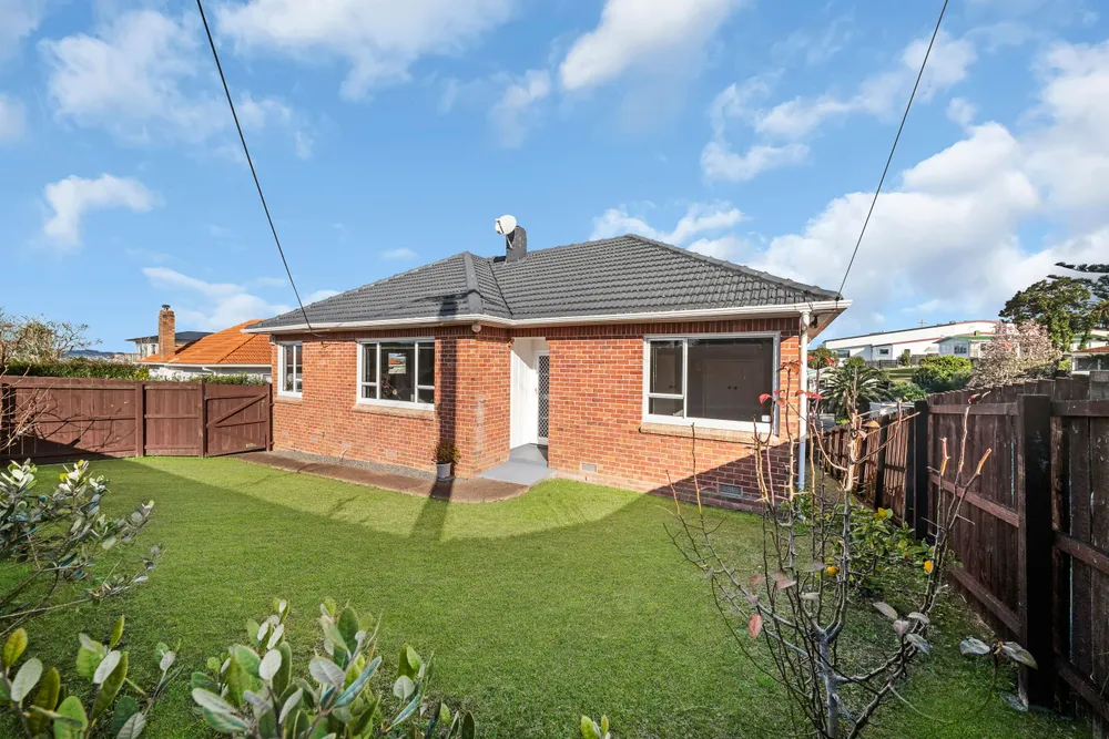 Photos of 11 Tirimoana Road