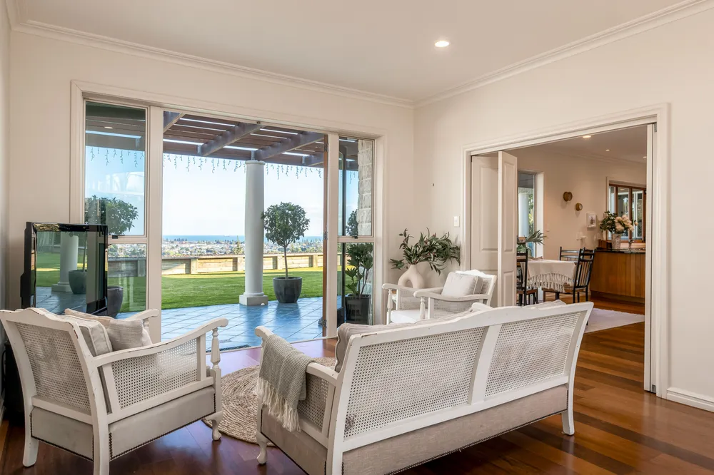 Photos of 49 Hillview Terrace