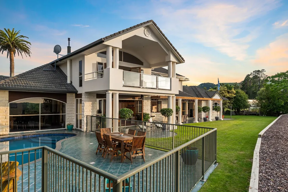 Photos of 49 Hillview Terrace