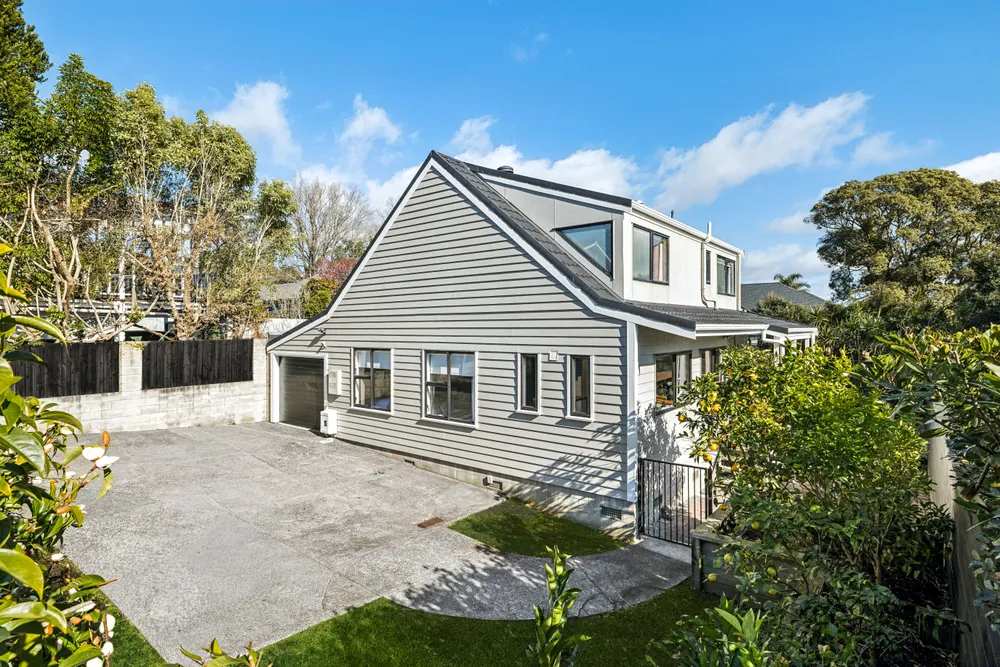 Photos of 127A St Andrews Road
