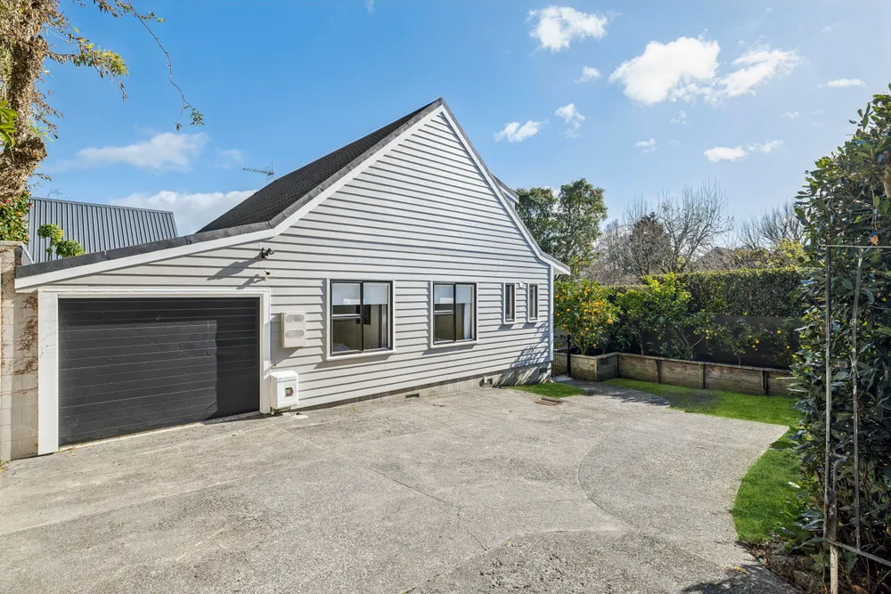 Photos of 127A St Andrews Road