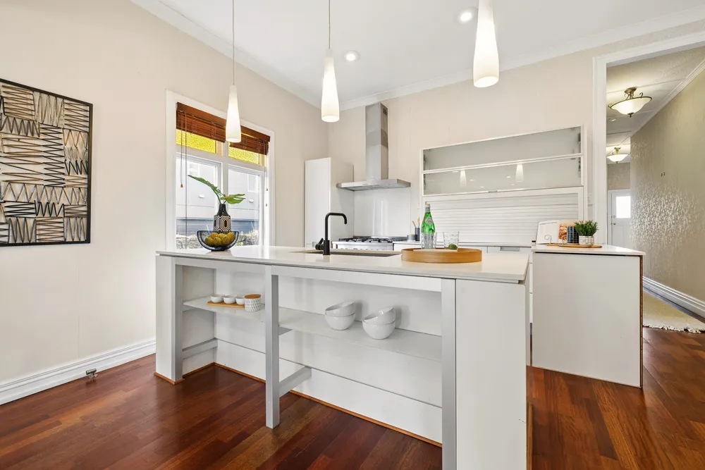 Photos of 409 Great North Road