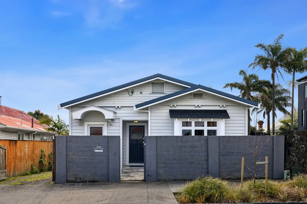 Photos of 409 Great North Road