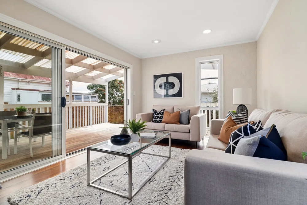 Photos of 409 Great North Road