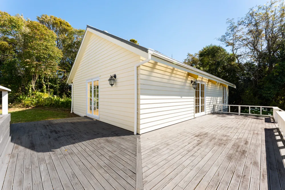Photos of 306 Glengarry Road
