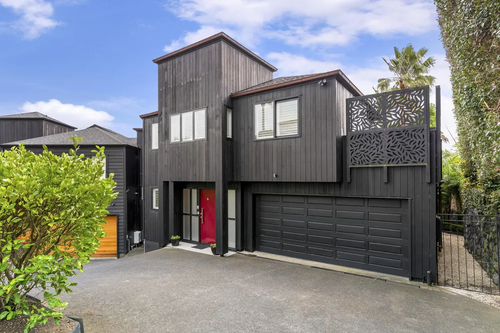 Photos of 1/9 Birdwood Crescent
