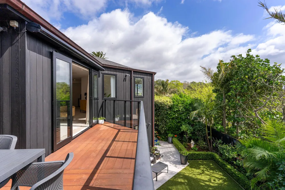 Photos of 1/9 Birdwood Crescent