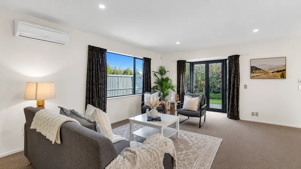 Photos of 28 Wyndham Street