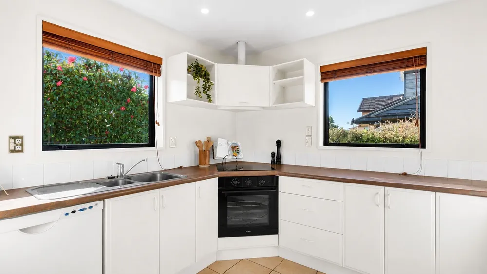 Photos of 28 Wyndham Street